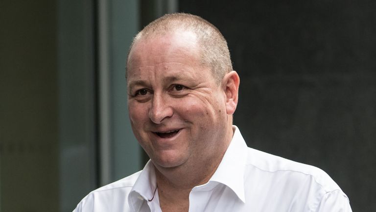 Newcastle United Ingin Dijual Sebelum Januari